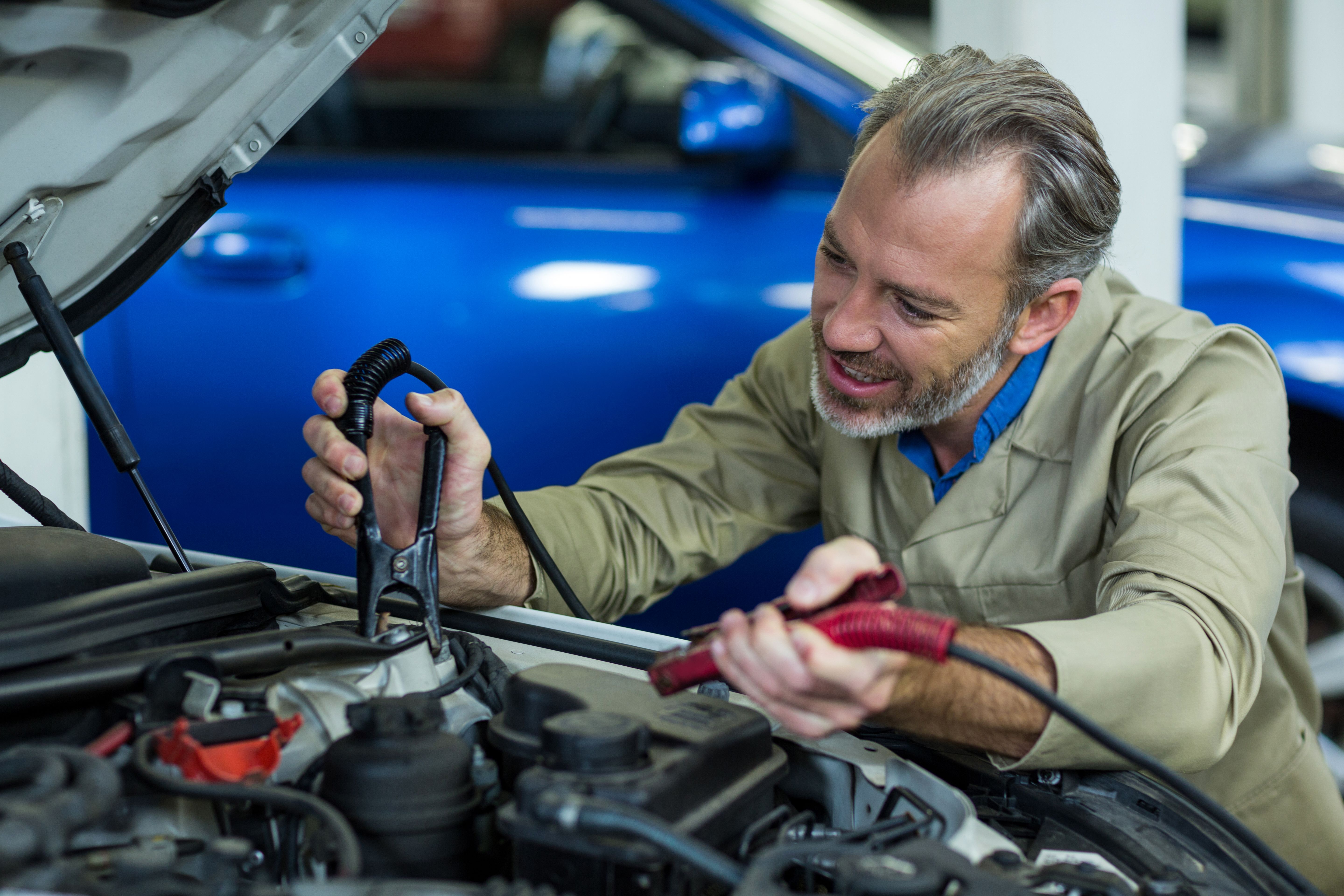 Car Battery Service Dubai